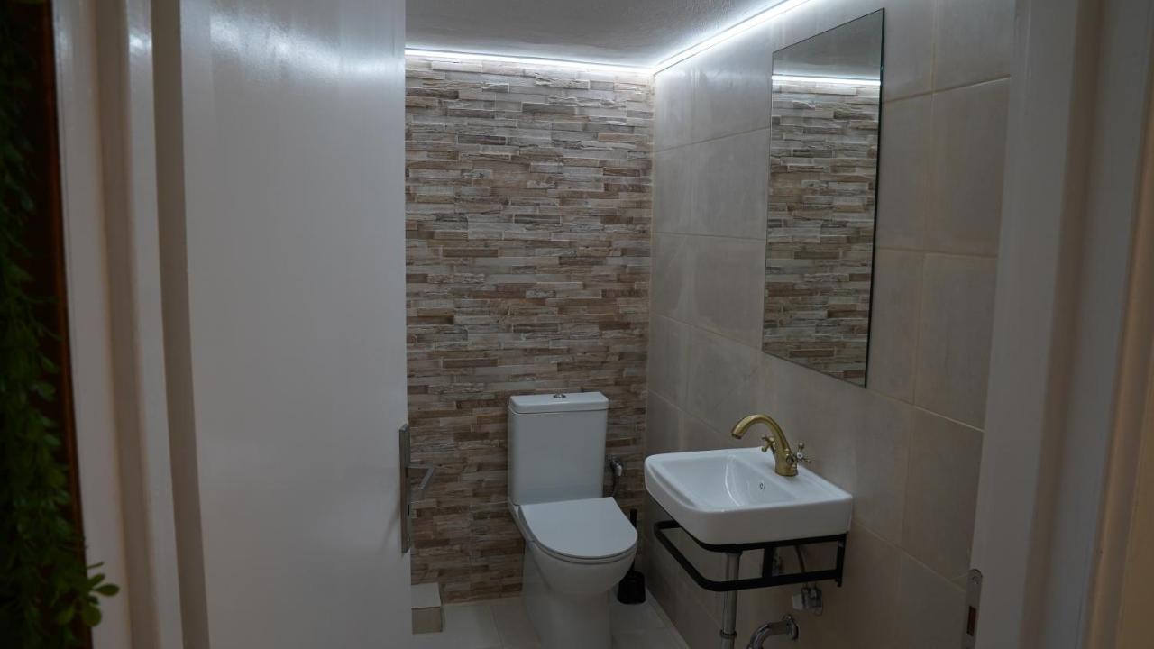 Km Beach View Apartment Chania  Zewnętrze zdjęcie